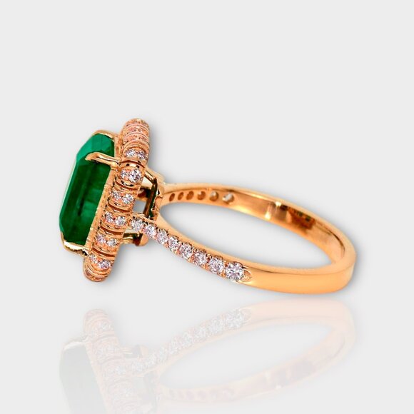 Rose Gold Emerald Ring - Picture 4 of 8